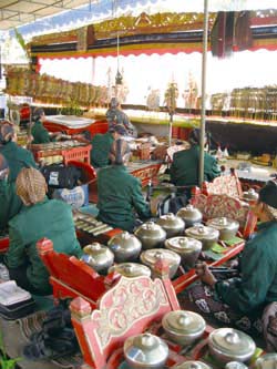110429gamelan.jpg